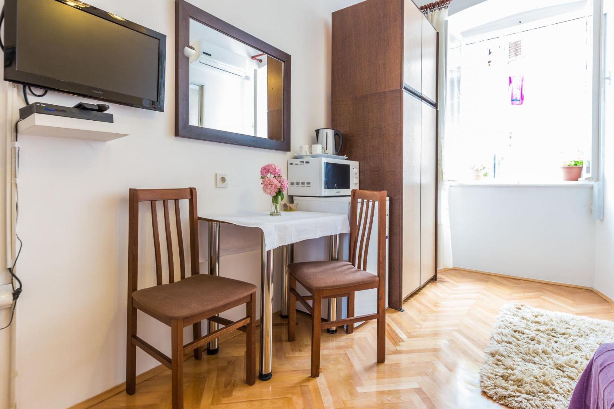Mila Apartments In Old Town Centre ซาดาร์ ห้อง รูปภาพ